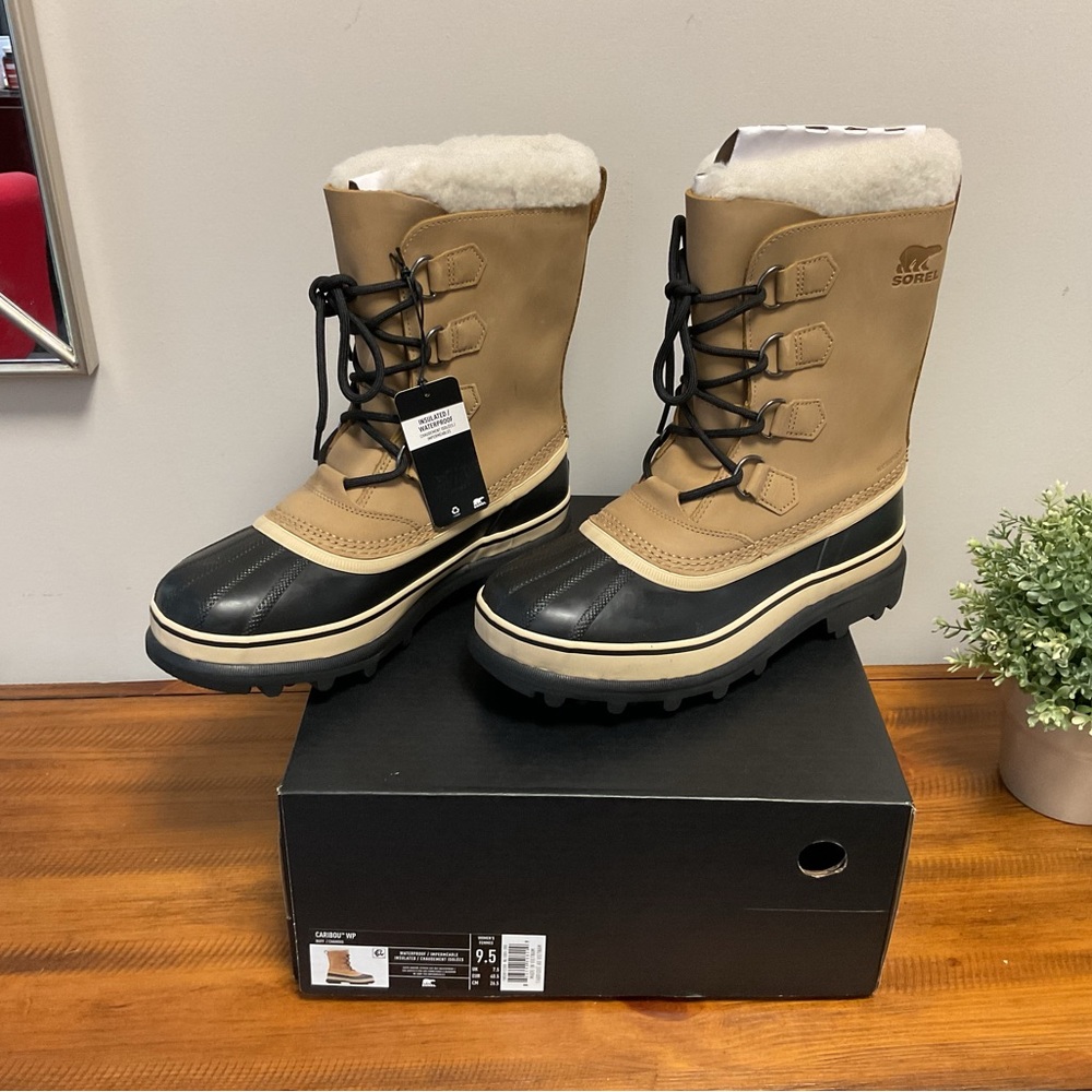 Brand new With tags 9.5 women’s Sorel Caribou WP